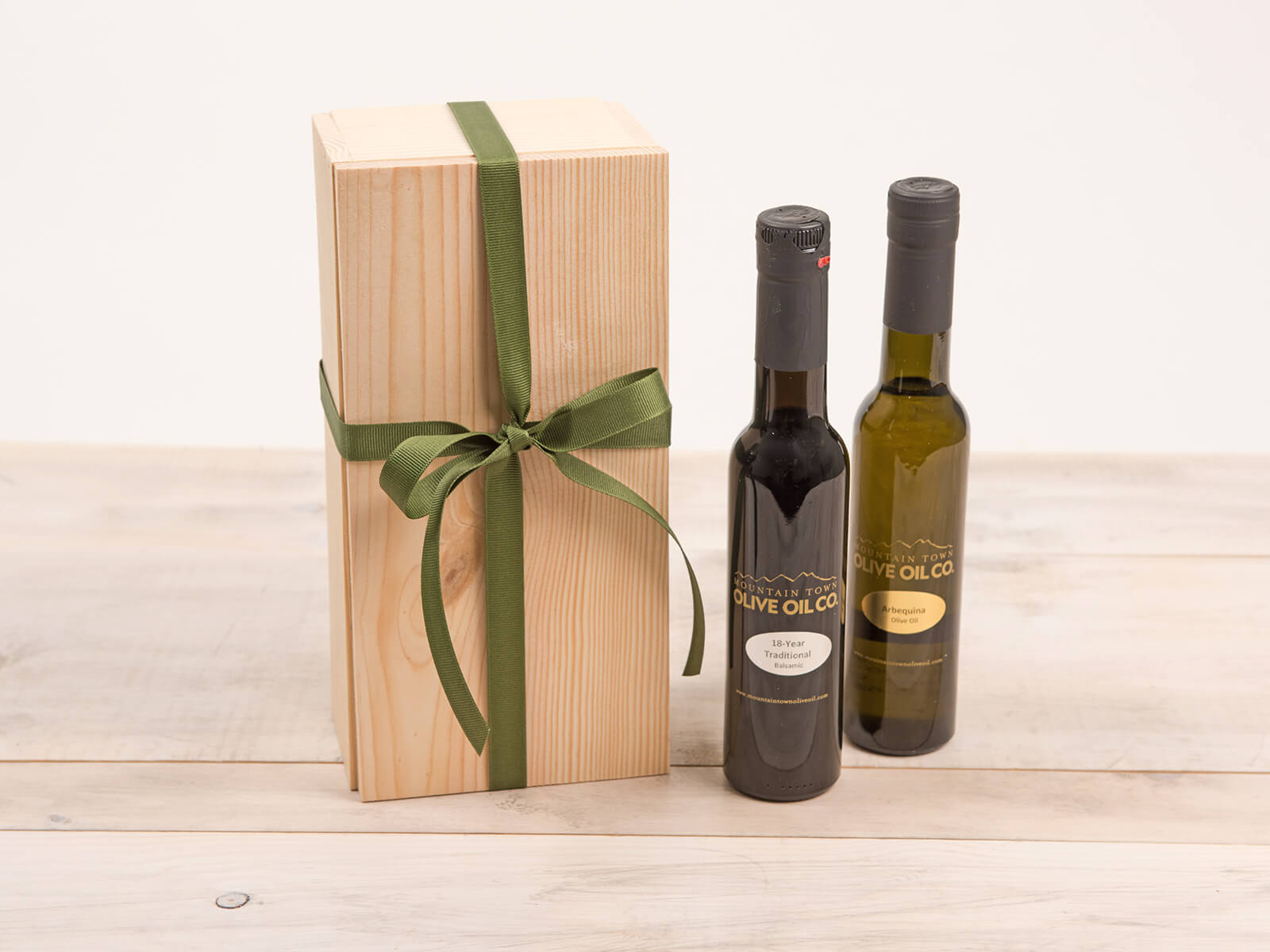 Olive Oil & Vinegar Crate Gift Hounds