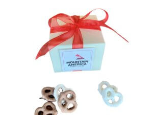 Triple Twist Treat Box