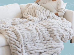 Saranoni Double Ruched Faux Fur Blanket
